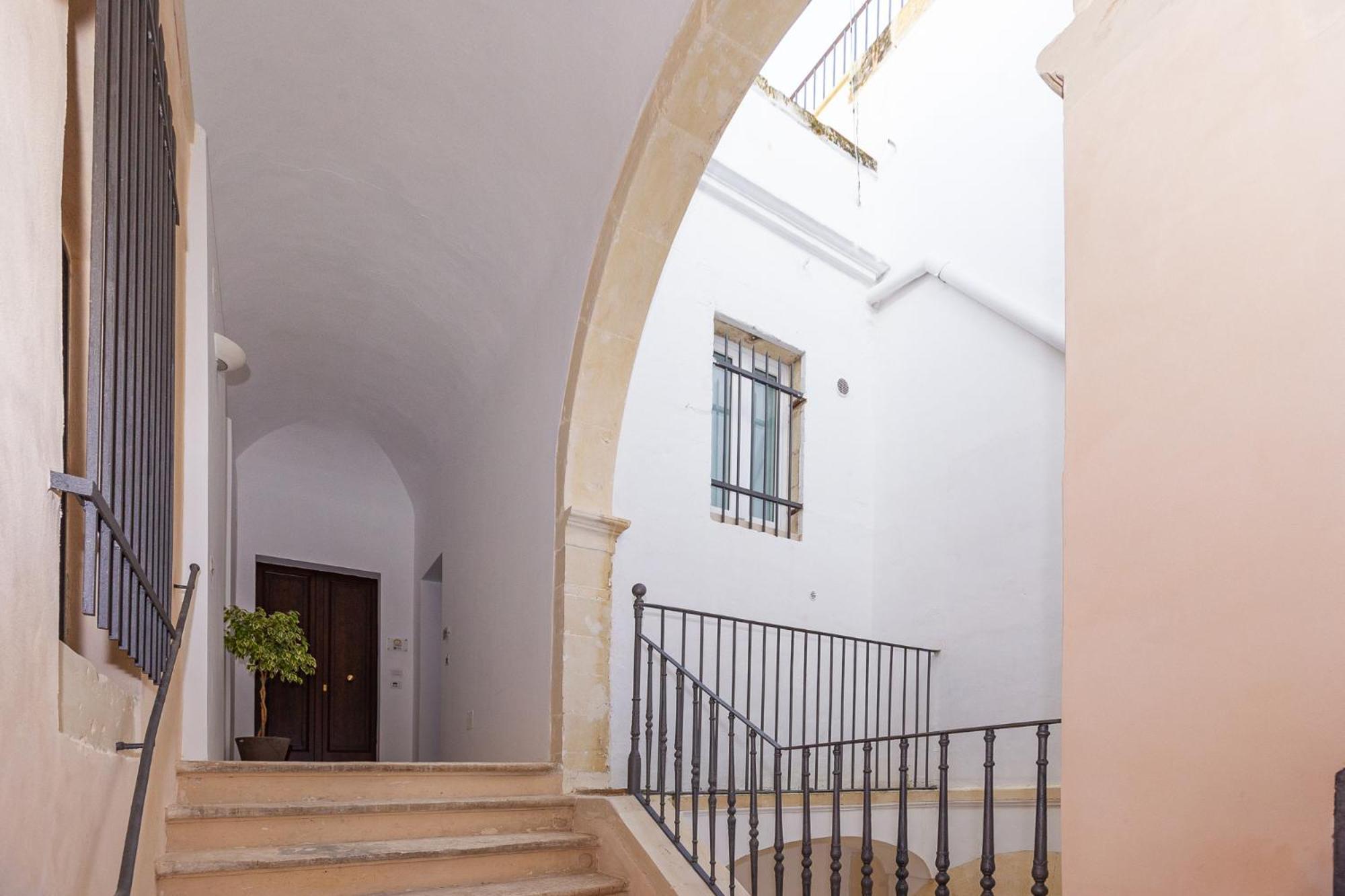 Palazzo Marini B&B Di Charme Lecce Bagian luar foto